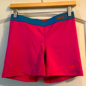 Nike Pro DryFit - Size Medium - Nearly new